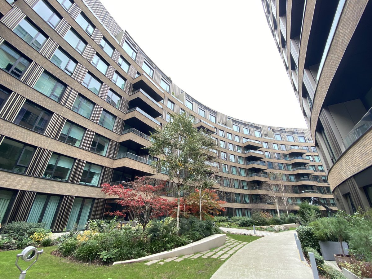 What are you up to this weekend? Join me on a walk on Saturday exploring White City, including the iconic Television Centre. Come and see how the regeneration's going.  shop.open-city.org.uk/products/white… #WorldTelevisionDay #whitecity #shepherdsbush