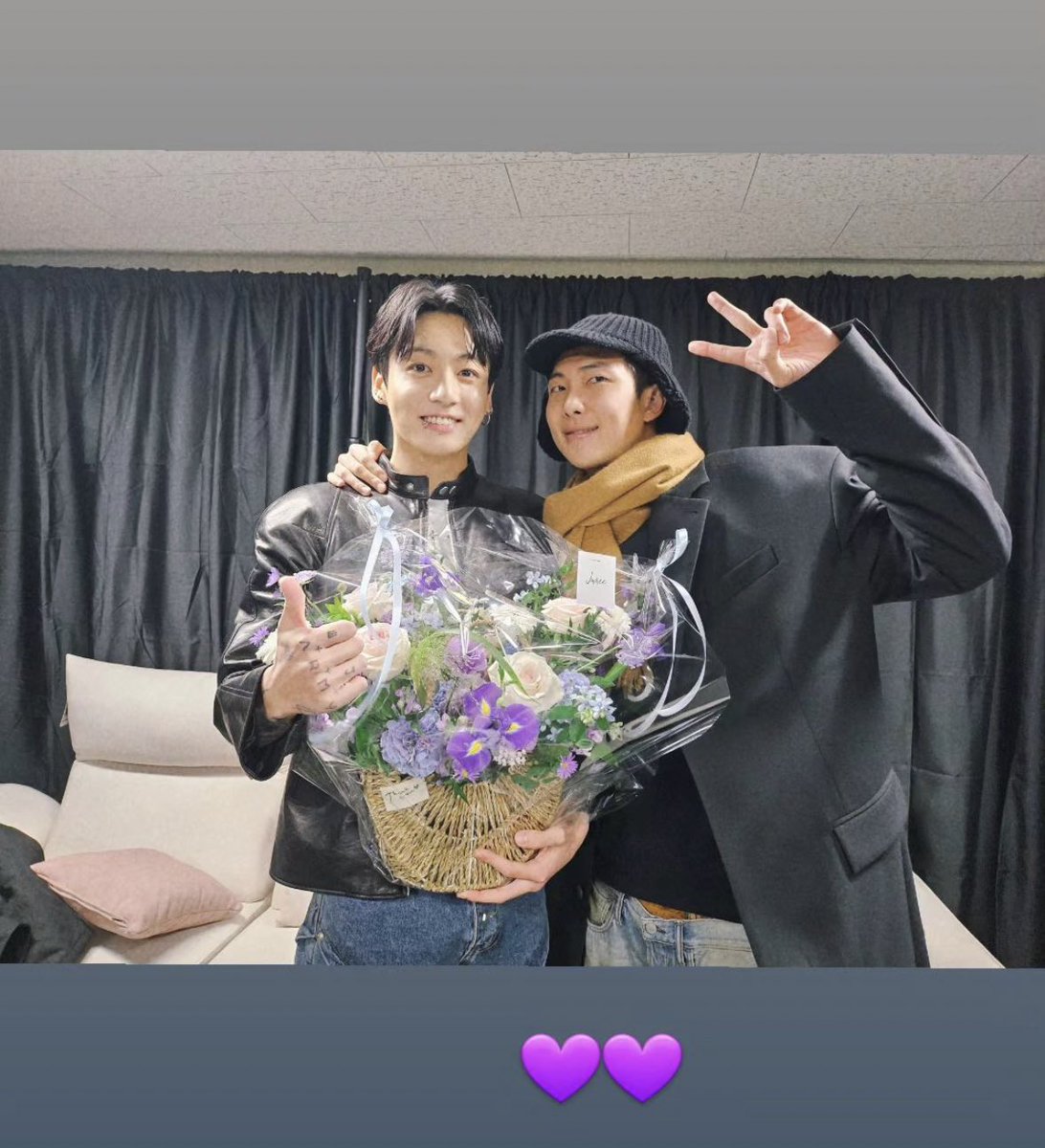 bebe_sope's tweet photo. 💜🐰🐨💜 #JungKook #RM @BTS_twt https://t.co/brbn4JDebC