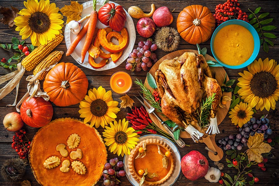 Happy Thanksgiving! 🦃 The holiday wouldn't be the same without turkey, sweet potatoes, cranberries and more, but do you know where these ingredients come from? Find out here!
farmflavor.com/north-carolina…