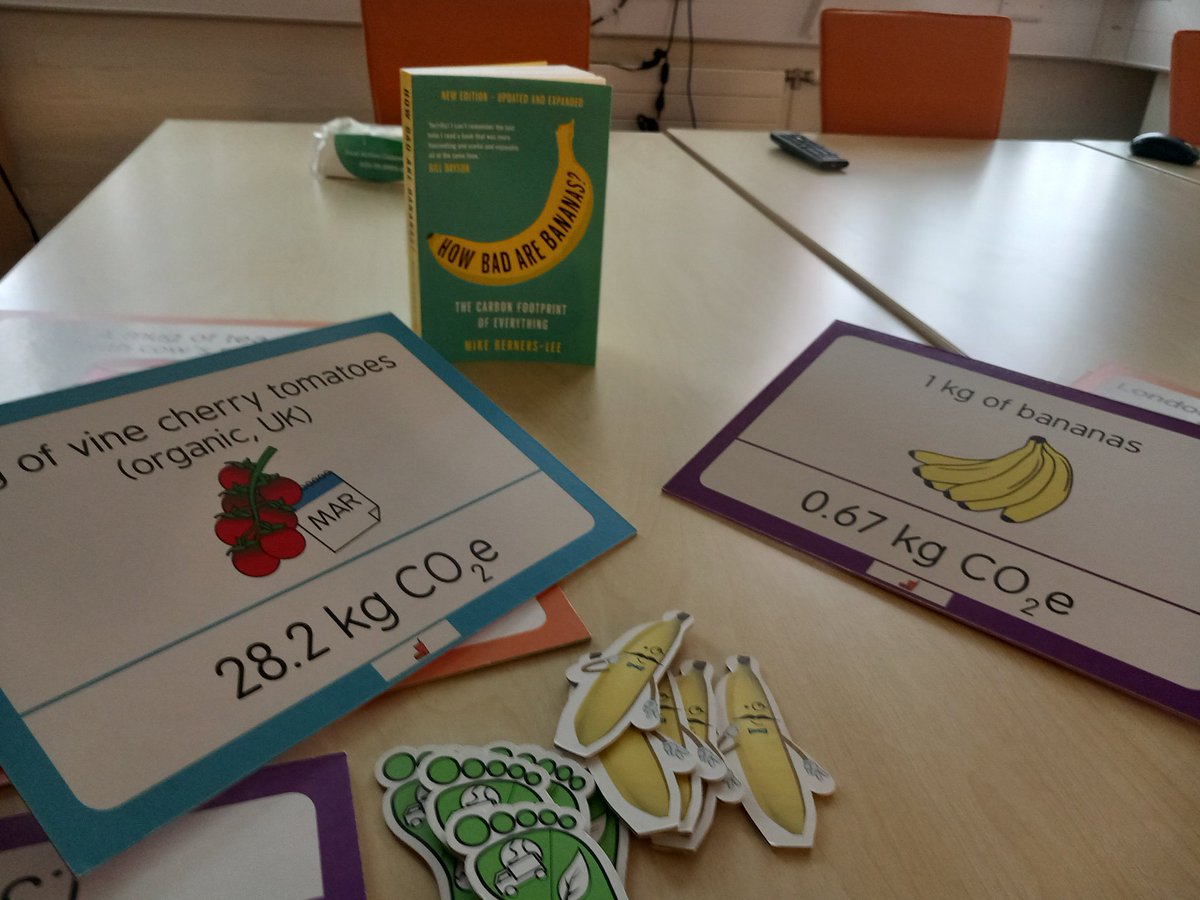 Ramla009's tweet photo. Hosted popular workshop #HBAB or "How bad are bananas?" on behalf of #OUsustainibilty team. The shock n awe after big reveal of bananas vs uk tomatoes never gets old 🥰
#OU #phdlife #WomenInSTEM https://t.co/6LTMEcvfYL