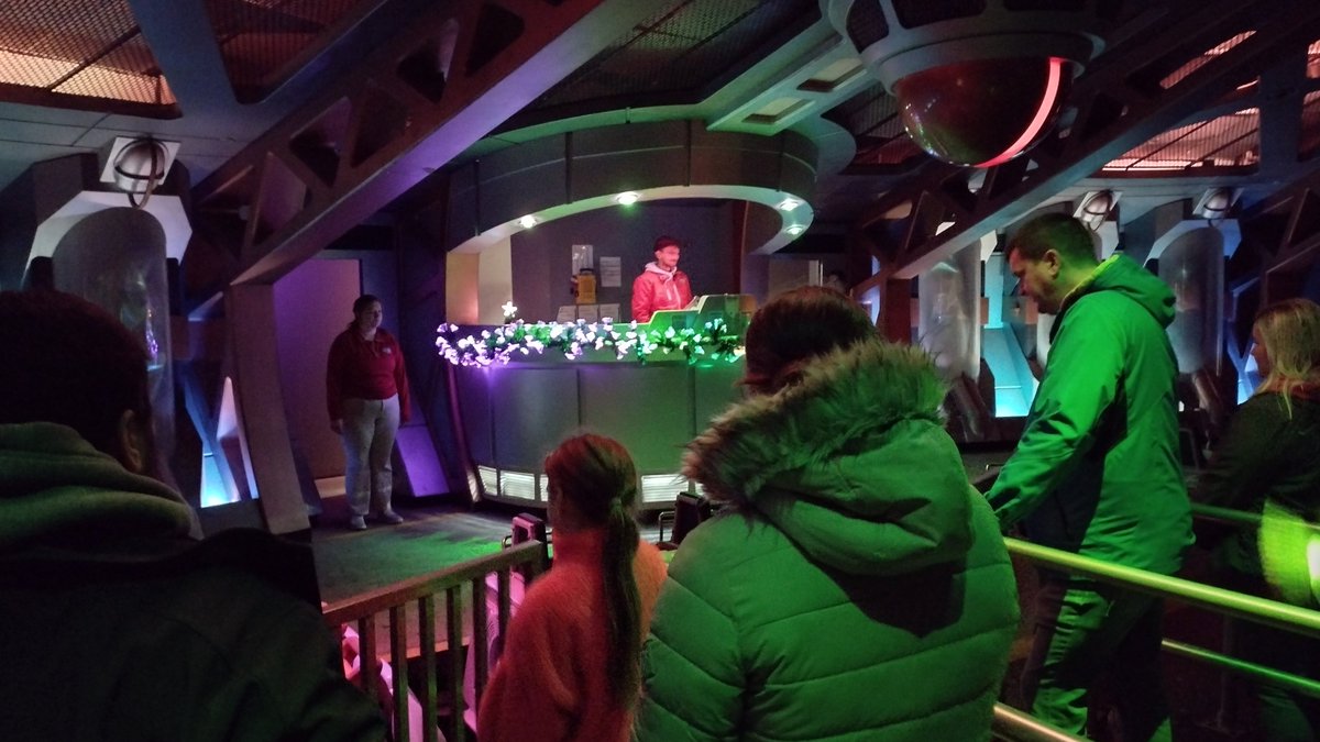 chekherjoy's tweet image. Thanks @KingsIslandPR and @ACEEasternGL for morning rides on Flight of Cheer. So exciting to be part of news promos.

#winterfest starts Friday! Make sure to check it out.

#KingsIsland @aceonlineorg