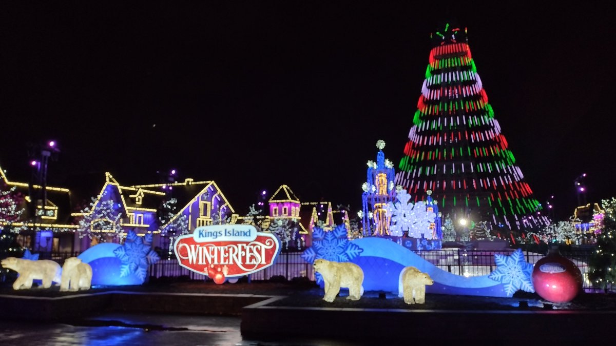 Thanks <a href="/KingsIslandPR/">Kings Island</a> and <a href="/ACEEasternGL/">ACE Eastern Great Lakes</a> for morning rides on Flight of Cheer. So exciting to be part of news promos.

#winterfest starts Friday! Make sure to check it out.

#KingsIsland <a href="/aceonlineorg/">American Coaster Enthusiasts</a>