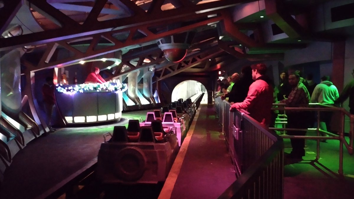 chekherjoy's tweet image. Thanks @KingsIslandPR and @ACEEasternGL for morning rides on Flight of Cheer. So exciting to be part of news promos.

#winterfest starts Friday! Make sure to check it out.

#KingsIsland @aceonlineorg