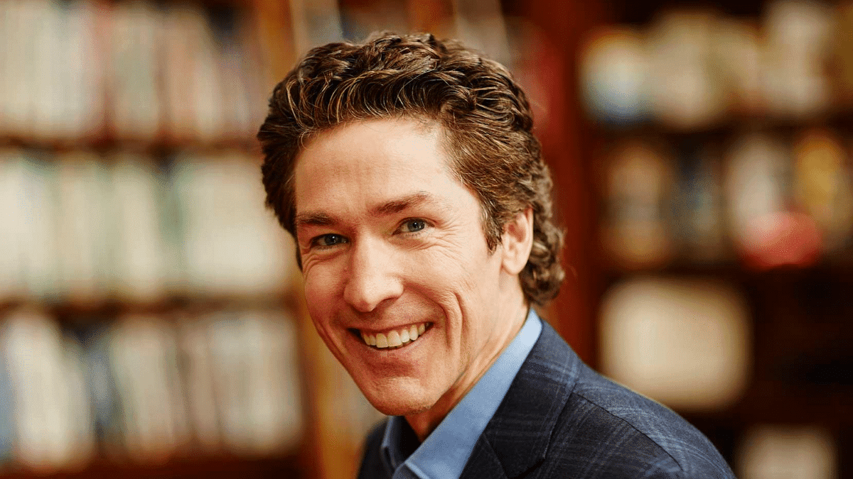 ElimikaWikiendi's tweet photo. NUKUU YA LEO: “Usiwe mtu wa kulalamikia watu wakishindwa kukusaidia, maisha yako ni jukumu lako wewe mwenyewe.” - Joel Osteen https://t.co/hcTSJfc7sR
