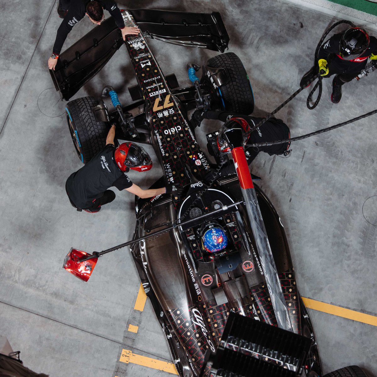 audif1_'s tweet photo. What happens in Vegas doesn’t stay in Vegas.

We're running this livery to Abu Dhabi. 😍 https://t.co/IaS51Yey2W