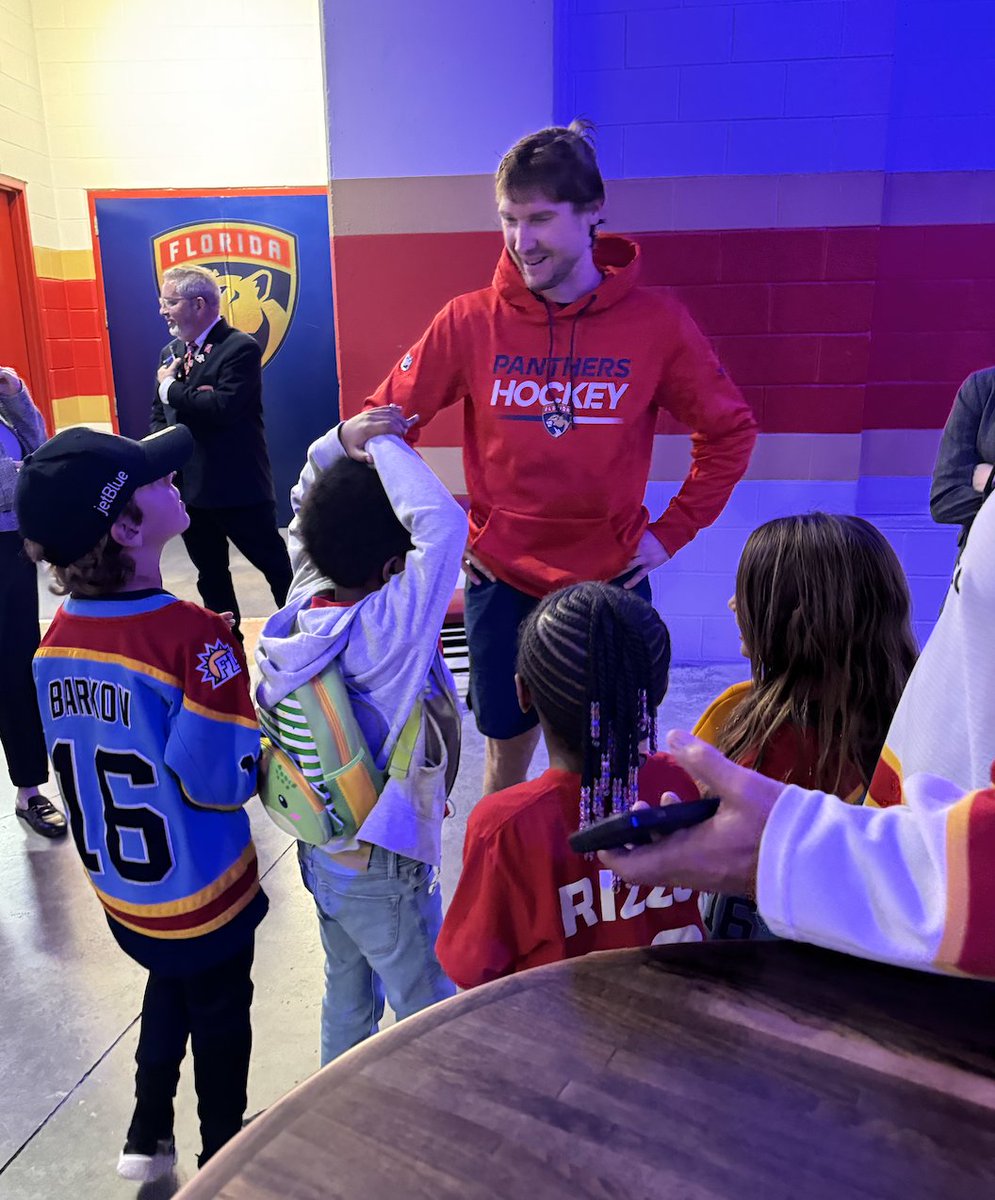 What a great night hosting pediatric cancer families at the @FlaPanthers game. Anthony kicked off the game in honor of Hockey Fights Cancer night. Thank you to the Panthers and Panthers Goalie Sergei Bobrovsky for having us all out.