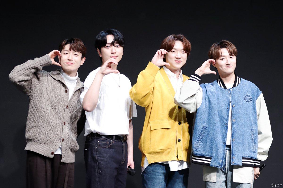 231117 UNFINISHED 팬싸인회

뽀레 하투💗💗💗💗

#Forestella #포레스텔라 #배두훈 #강형호 #조민규 #고우림