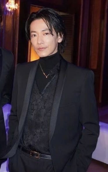 YUI321TAKERU's tweet image. #佐藤健LINEVOOM たけるくん❤️
かっこよ❤️