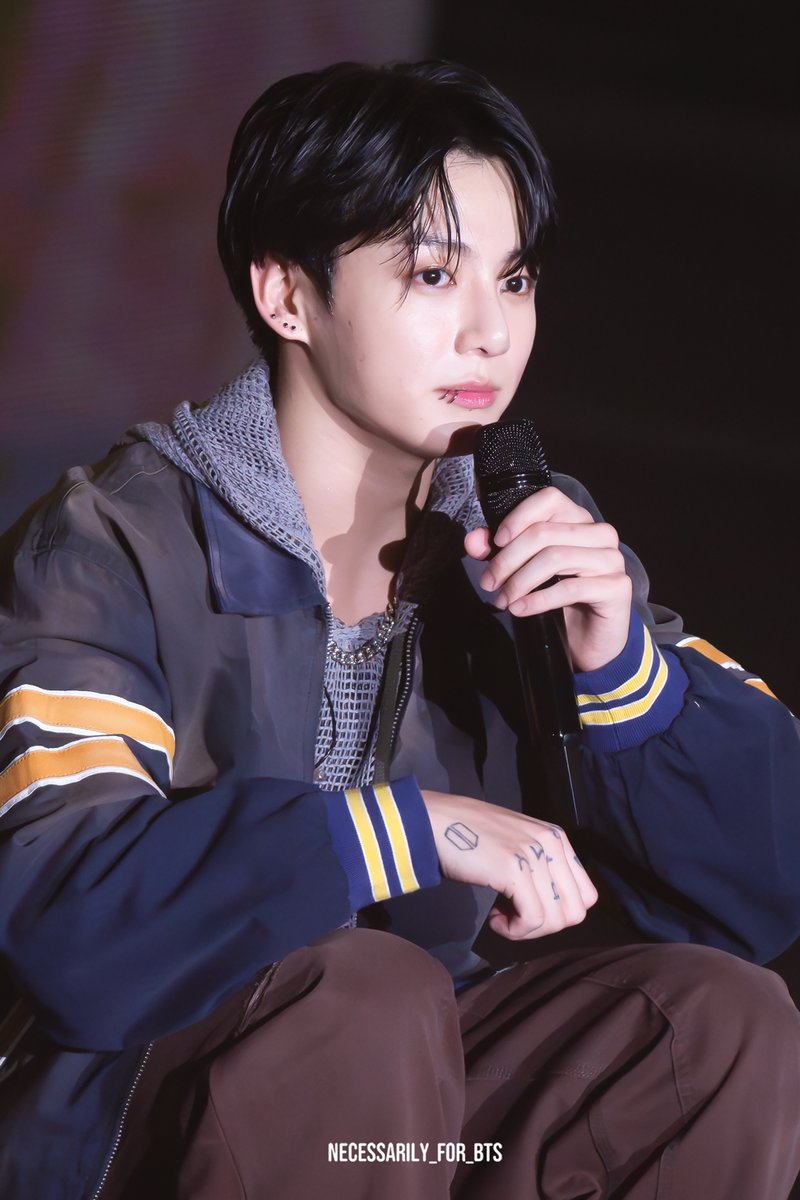 aspire_for_BTS's tweet photo. 231120   

이렇게 동구란데...이 동구라미야!!

#정국 #JungKook #방탄소년단 #BTS
@BTS_twt https://t.co/PDx13CY2RX