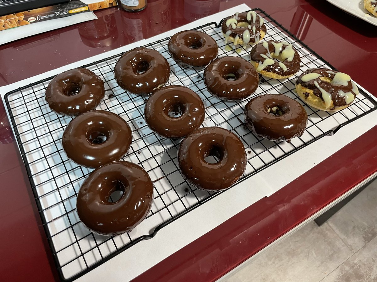 ketoconoscar's tweet photo. Donuts Keto. Dulces sin harinas, sin azúcar y sin remordimientos. https://t.co/laVpRt2MKC