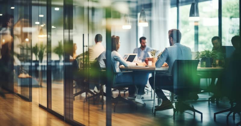 As return-to-office mandates gain momentum, new research highlights the need for data-based decisions. See what employees want out of an office in @facilityexec. bit.ly/40YPkpH