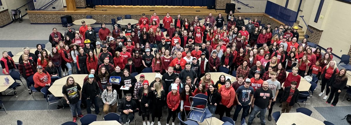 MrMose_PHS's tweet photo. Philo High School students and staff are thinking of our friends up at Tusky Valley today. We are wearing red and black to show of support to the TV community after the tragedy last week. Additionally, Philo Band has organized a hat fundraiser for the Trojan Fund. #FLSD https://t.co/rcyKaHEwDS