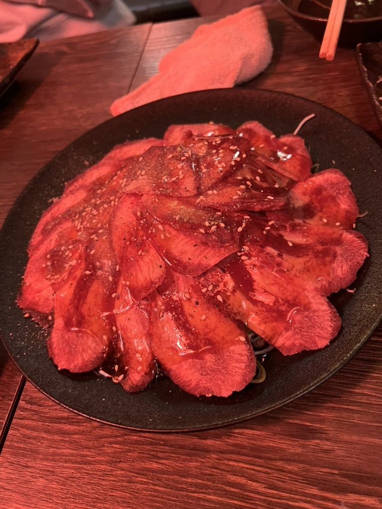 AlexZayneSauce's tweet photo. 今日、私たちは生の馬肉をさまざまなスタイルで試している。

本当に大好き

アメリカでは法律で禁止されている。

ランスが好きな日本料理のひとつ

いただきます https://t.co/zgwrFxvDIL