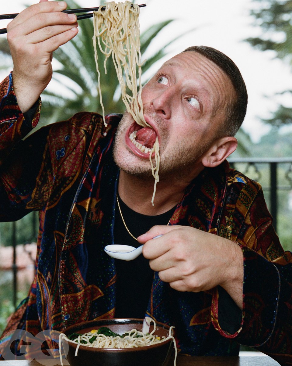 GQMagazine's tweet photo. Ever since Tim Robinson burst onto the scene in 2019 with his hit sketch show, the comedian has become the reigning king of offbeat comedy. 

For our #GQMOTY issue, the comedian shares 12 facts about himself to help us best understand him.

🔗: https://t.co/PgcxwGtKF4 https://t.co/5kf4kqYVJF