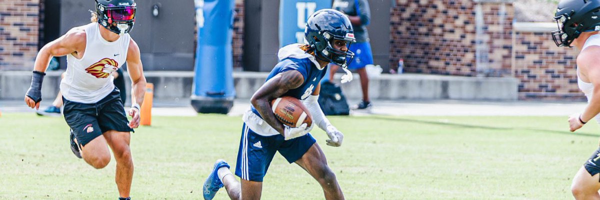 Laymarr Marshall (@marshalllaymarr) on Twitter photo Jai’Mire Rogers. 5”10 165. 4.5 forty. 2024 Big play wr still available. Averaged more than 16 YPC. Dangerous with the ball in his hands. Hudl: hudl.com/v/2LqMhT@jaimi… <a href="/Coach_Jenks/">Hunter Jenks</a> <a href="/misterbransome/">JeVar Bransome, M. Ed, CIC</a> Jai’Mire Rogers. 5”10 165. 4.5 forty. 2024 Big play wr still available. Averaged more than 16 YPC. Dangerous with the ball in his hands. Hudl: hudl.com/v/2LqMhT@jaimi… <a href="/Coach_Jenks/">Hunter Jenks</a> <a href="/misterbransome/">JeVar Bransome, M. Ed, CIC</a>