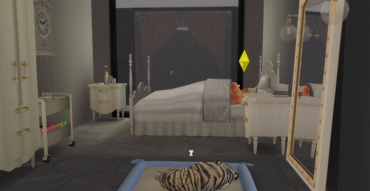 shirawiggles's tweet photo. This we can do now. How will this scene look if we have this rented room? Will it even be possible to see anything at all? WE DON'T WANT LOADING SCREENS in the new #Sims4Rent pack!/ Si tenemos esta habitación rentada? ¿se podrá ver algo siquiera? #Sims4Sealquila! https://t.co/e2BdW3ruDL