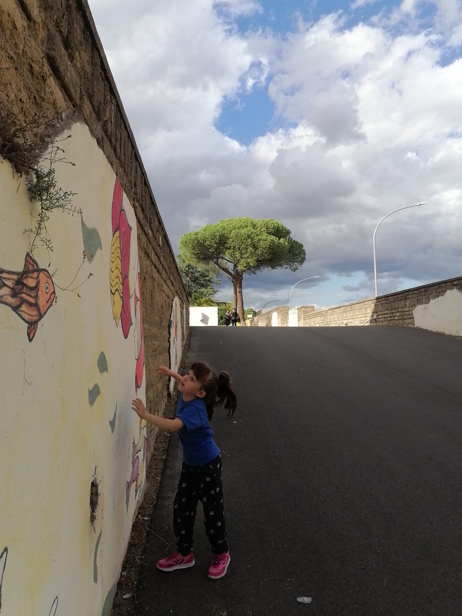 TangoBusiness's tweet photo. @yokoono Hey @yokoono  a great pleasure to say hi cyber hello...my wish tree at #Rome. Tell me please, where exactly in Rome you've been taking pictures at the 69's #stopthewar ? Thanks in advance, abbracci 🤗 ☮️ peace...🏳️‍🌈💚 https://t.co/8BScrBWWxx