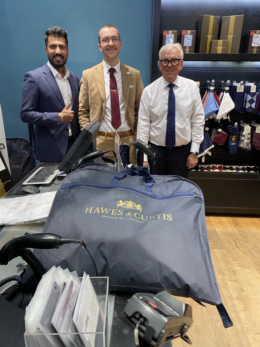 What amazing service from these fine gentleman. Thank you ⁦@hawesandcurtis⁩.