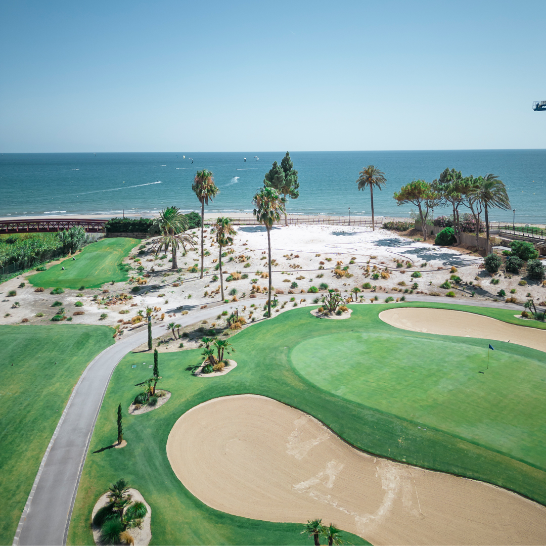 Golf_RioReal's tweet photo. A week spent playing #golf is a rewarding experience ⛳. We welcome you at #RioReal at this time of year with the course in exceptional condition and with games as early as 8am through our Early Tee Time. 

Secure our best rates now🏌️‍♂️👉https://t.co/6lO5bpZp44 https://t.co/wsCkYxQVuJ