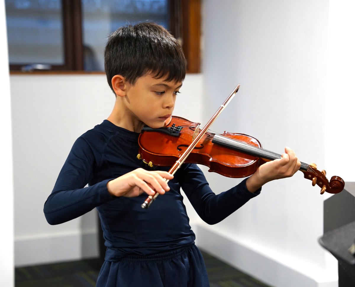 chandlings_sch's tweet photo. Congratulations to our Year 1 and Year 2 children for performing in their informal concert yesterday. For some children it was their first one and they all did an amazing job. #music #concert #confidence #chandlingsprep #prepschools https://t.co/C770z3Maim