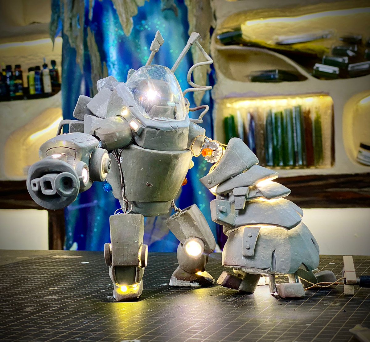 PlayEmberSword's tweet photo. How awesome is this handcrafted diorama showcasing Shauk and the #UltraDeep Dungeon?! 🎮 🌋

Thank you to @wawcrafted, watch the full crafting video on YouTube 👉 https://t.co/Rw7156yXtz https://t.co/cqQ61j9vrL