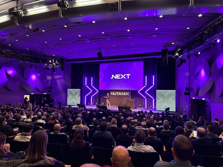 Nutanix_EMEA's tweet photo. What a pleasure to see so many at #NEXTOnTour in Paris today for the opening keynote by our CEO @RajivRamaswami
Amazing team effort, team France!
#Nutanix #OneTeam https://t.co/Og5AxBOYSm