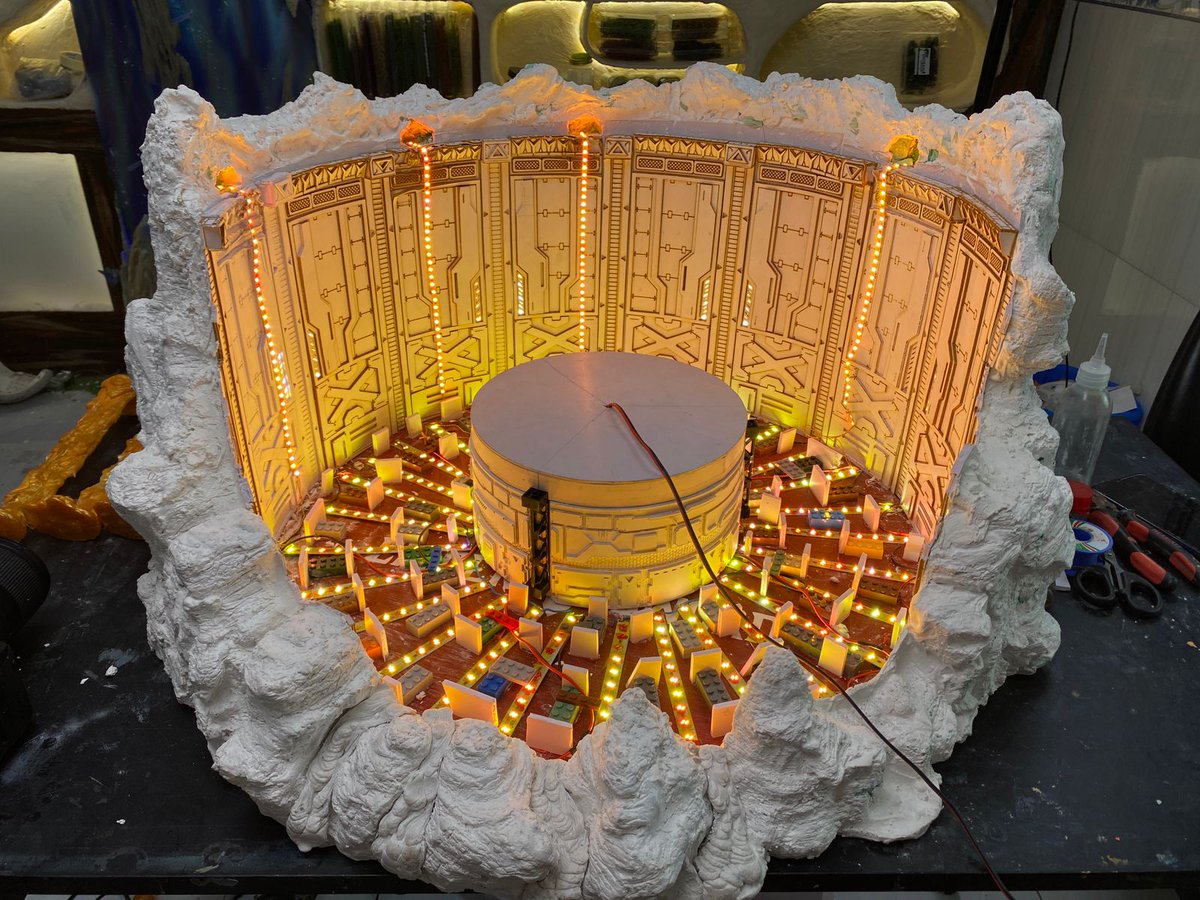 PlayEmberSword's tweet photo. How awesome is this handcrafted diorama showcasing Shauk and the #UltraDeep Dungeon?! 🎮 🌋

Thank you to @wawcrafted, watch the full crafting video on YouTube 👉 https://t.co/Rw7156yXtz https://t.co/cqQ61j9vrL