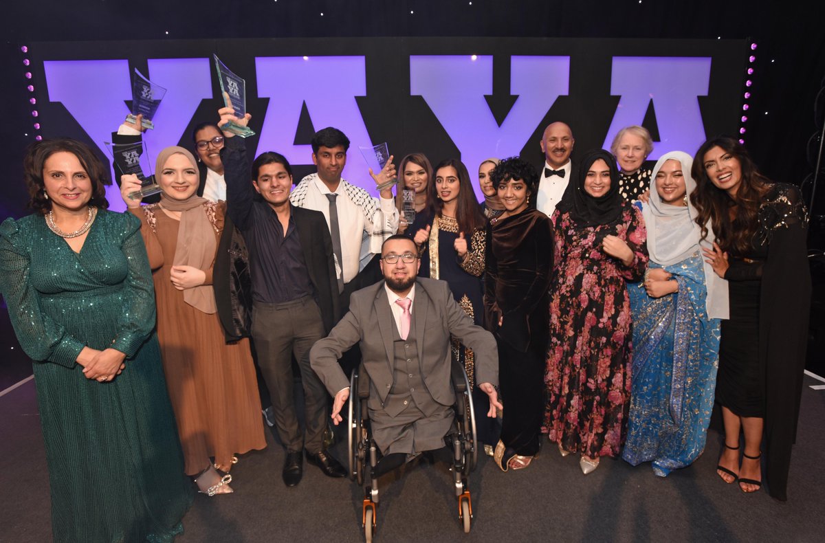 Winners of #theyayas2023, announced on 17.11.23 @CedarCourtHotel in Bradford. Founded by @qed_1990 with support of title sponsor, @YorkStJohn. Celebrating young people aged 16-30 of South Asian heritage from Yorkshire, who have overcome barriers to become successful role models.