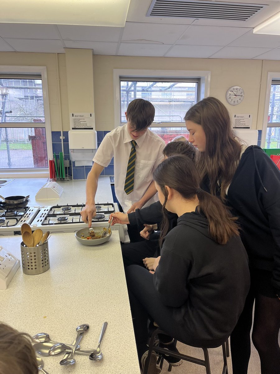 Great to have <a href="/thechef82/">craig smith</a> join our Nat 4/5 practical cookery class this morning for a workshop on garnishing. Great to discuss different garnishing and decorating techniques with someone as experienced as Craig. Thank you 👨‍🍳 <a href="/Beth__DYWMoray/">Beth Pickup | DYW School Coordinator</a> <a href="/DYWMoray/">DYW Moray</a>