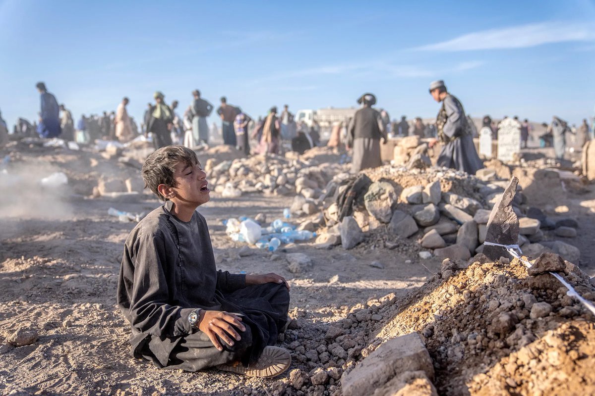 5carfxce's tweet photo. The US is still withholding $7 billion worth of Afghan funds during one of the worst global humanitarian crises!! Over half of the population is in critical need of aid including 15 million children. Another 2 million are now homeless after being forcibly displaced by Pakistan. https://t.co/jZn82r3jmg