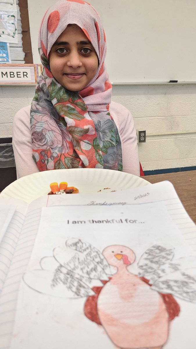 msms_bulldogs's tweet photo. Mrs. Maya's ESL class celebrated Thanksgiving, reflecting on what they are thankful for.
It was an excellent opportunity to create, share, celebrate, and reflect!
Because #msmsistheplacetobe #talentedstudents #talentedteacher #artsineducation https://t.co/V1Xmti1F3o