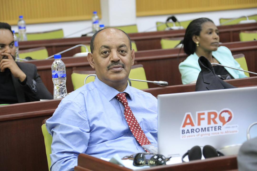 Data4GovAfrica's tweet image. In Ethiopia, @Afrobarometer's National Investigator, Mulu Teka, shared research findings on the drivers of migration in Africa. 
Learn more about Africans' intention to migrate here: bitly.ws/32V7Z
#AfricanVoicesForAfricanPolicy #Data4Change