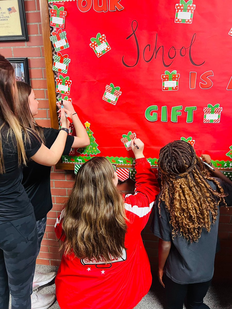 Jessica Sines tweet media