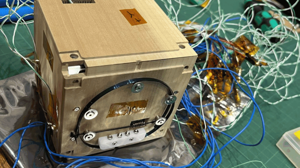 GlobalTestEquip's tweet photo. NASA and the Japanese Aerospace Agency have plans to launch a wooden satellite next year.  The magnolia wood satellite is small and designed to explore the use of biodegradable material in space. #space #renewable #https://tinyurl.com/3pvm8dza https://t.co/tY5OVUUNBF