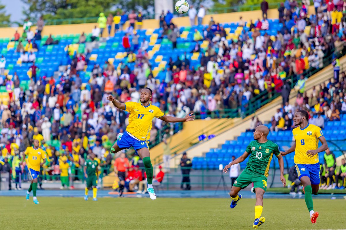 FERWAFA's tweet photo. First half gallery
🇷🇼🇷🇼🇷🇼🇷🇼🇷🇼🇷🇼

🇷🇼2-0🇿🇦

#Amavubi
#WCQ2026 https://t.co/WWMYQT36Ui