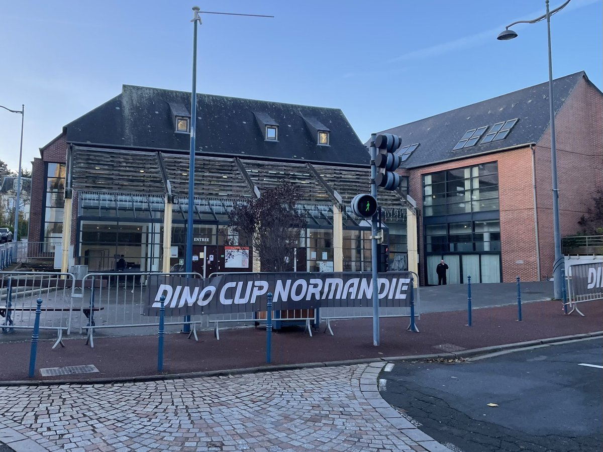 EsportNormandie's tweet photo. Plus de 80 compétiteurs, 2 000 € de cash prize, des émotions, des trophées 🏆, plus de 10 heures de live et de nombreux visiteurs. 

Merci @SpaceVillers, @ZGen276 https://t.co/TATD93W3L2