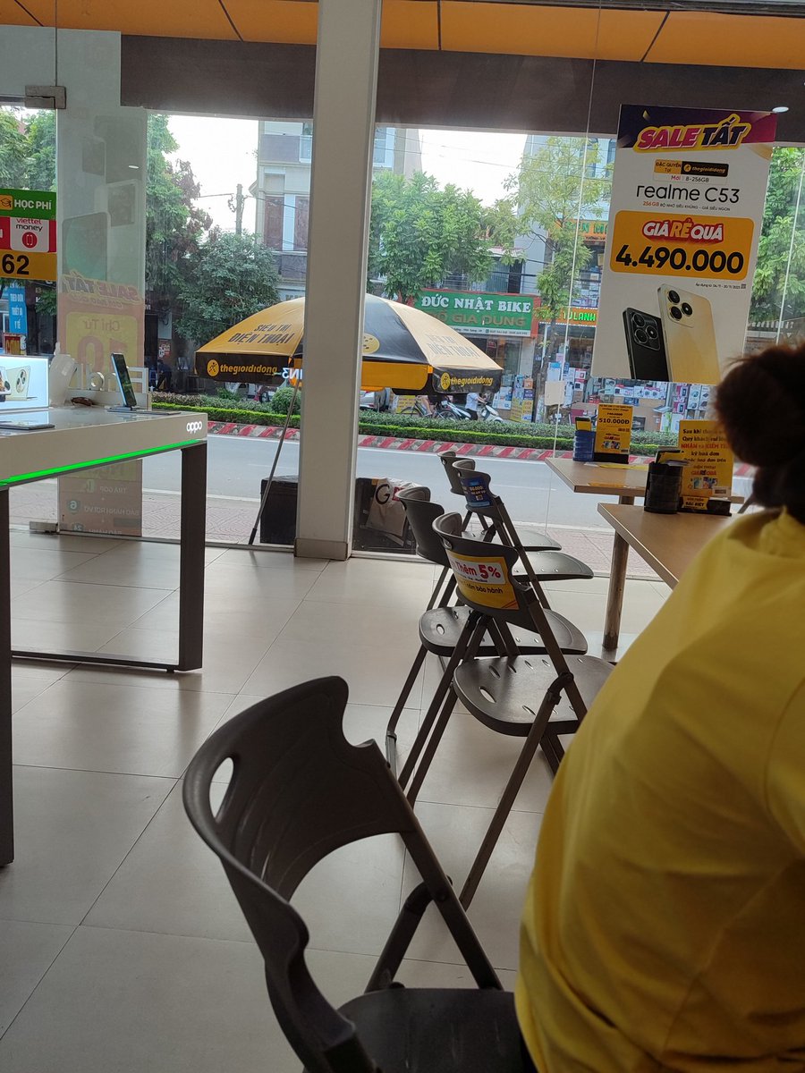 dangtan8866's tweet photo. Tiếp 2 anh là đủ tiền mua điện thoại https://t.co/ApCDxhD54d