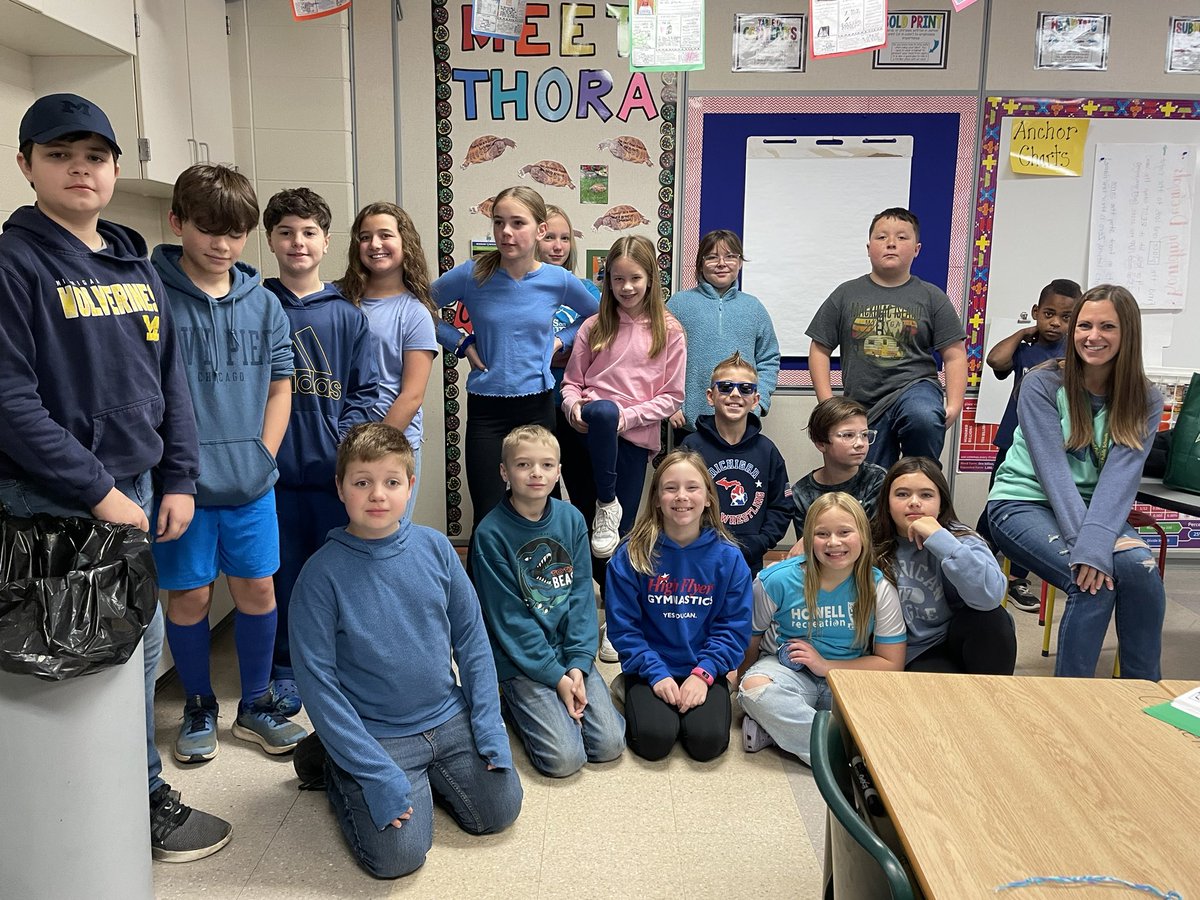 Wearing 💙Blue💙 for Diabetes Awareness! <a href="/hutchingsele/">Hutchings Elementary</a>