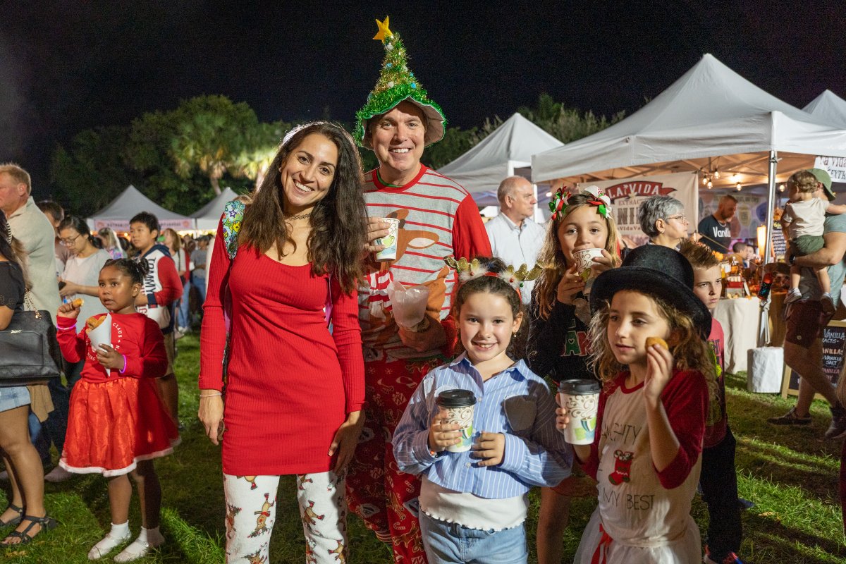 Had the most wonderful time lighting up the start of #BocaJollyDays at the Annual Holiday Tree Lighting! Thank you to all who joined us for a fun and festive evening!
Visit myboca.us/BocaJollyDays for information and updates on all Boca Jolly Days events!
