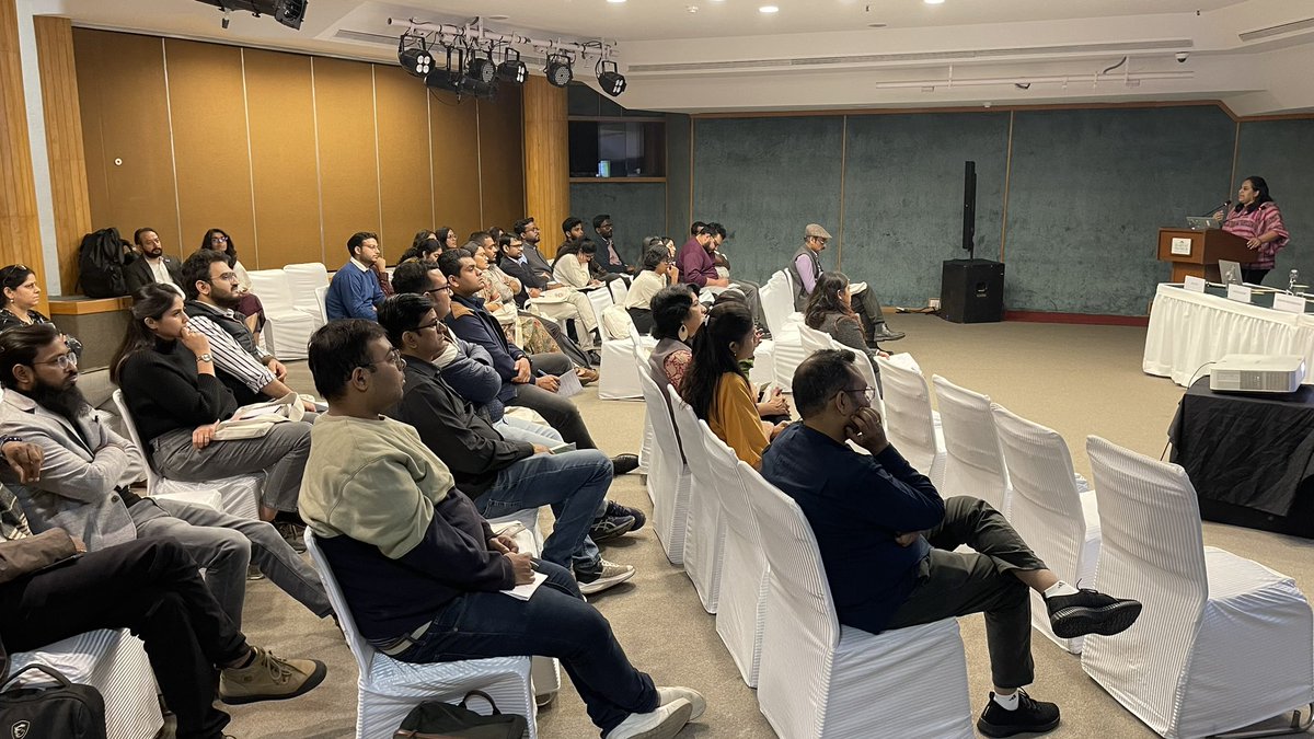 Nimish_Gpt's tweet photo. @aygoswami presenting the latest updates on climate finance and carbon markets
@CSEINDIA https://t.co/R4HMLZqHKK