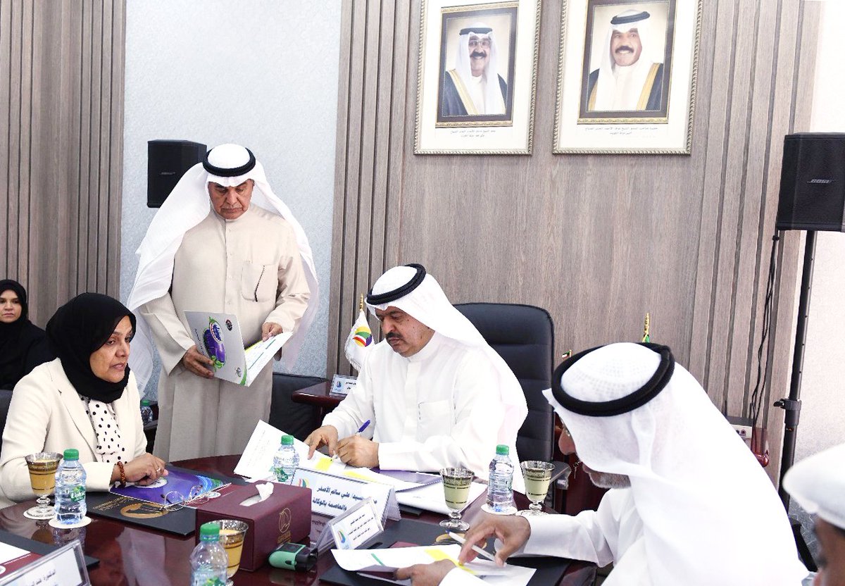 محافظ حولي علي الأصفر: انضمام منطقة الشهداء إلى الشبكة الإقليمية للمدن الصحية التابعة لمبادرة منظمة الصحة العالمية

- عدد المدن الكويتية المسجلة بالمبادرة في محافظتي حولي والعاصمة وصل إلى 12

<a href="/hawalli_gov/">محافظة حولي</a>