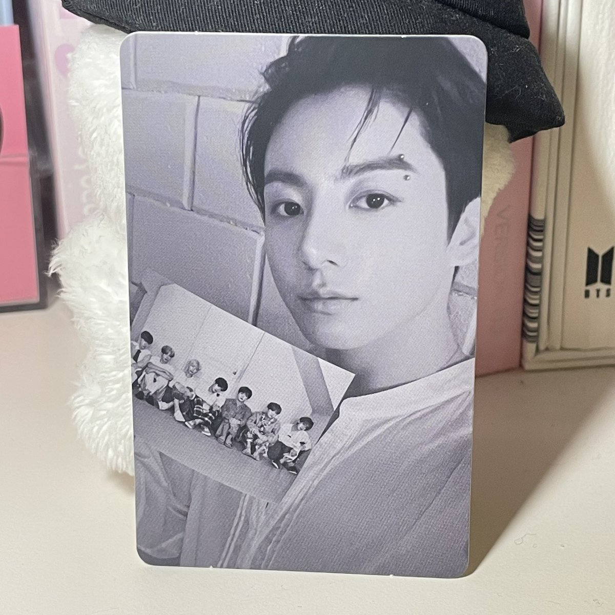8sunging's tweet photo. BTS PHOTOCARD SELL!
방탄소년단 정국 포카 판매!

공식포카 많이 넣어드리고요!
비공굿도 당연히 많이 넣어드립니다!

다른 포토카드도 있으니 DM주세요!

#BTS #정국 #포카양도 #포카판매 #정국포카양도 #콜렉트북 #포카홀더 #윗치폼 https://t.co/JMbzrrInBS