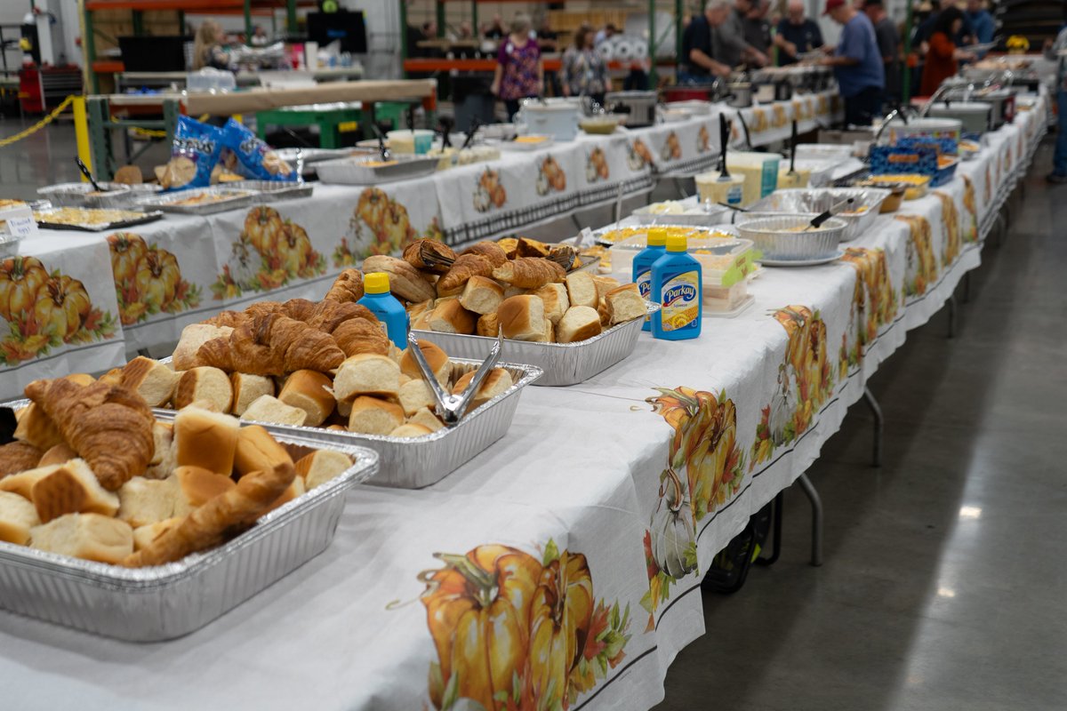 TeledyneBrown's tweet photo. Grab a plate! TBE's manufacturing team held their annual Thanksgiving luncheon with no shortage of delicious food to eat. Thank you to our incredible manufacturing teams for the hard work you do every day!
#ThanksgivingLunch #Thanksgiving #Manufacturing #TBE https://t.co/onKj9st1cS