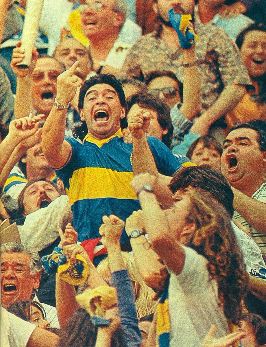 PM7bocajrs's tweet photo. El Diego es ETERNO y esta por encima de TODOS https://t.co/aHT835F9nz