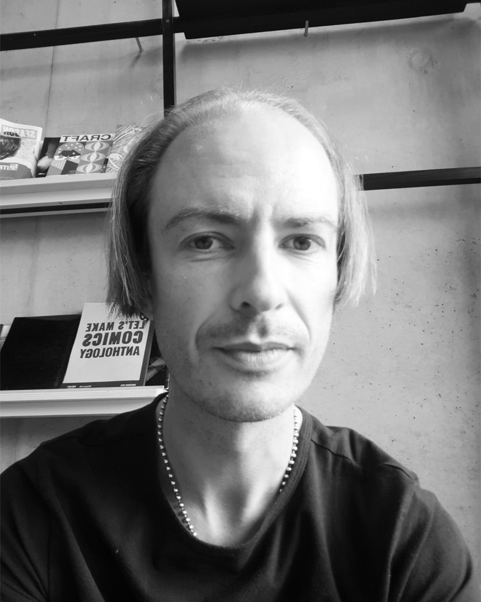 jonathanphills's tweet photo. in the coffee shop ☕😊

#nottingham #blackandwhite #selfie #coffee #cafe #coffeeshop #trainee #counsellor #counsellingstudent #psychotherapist #therapist #psychologystudent #TherapistTwitter https://t.co/FmPASVOmAc