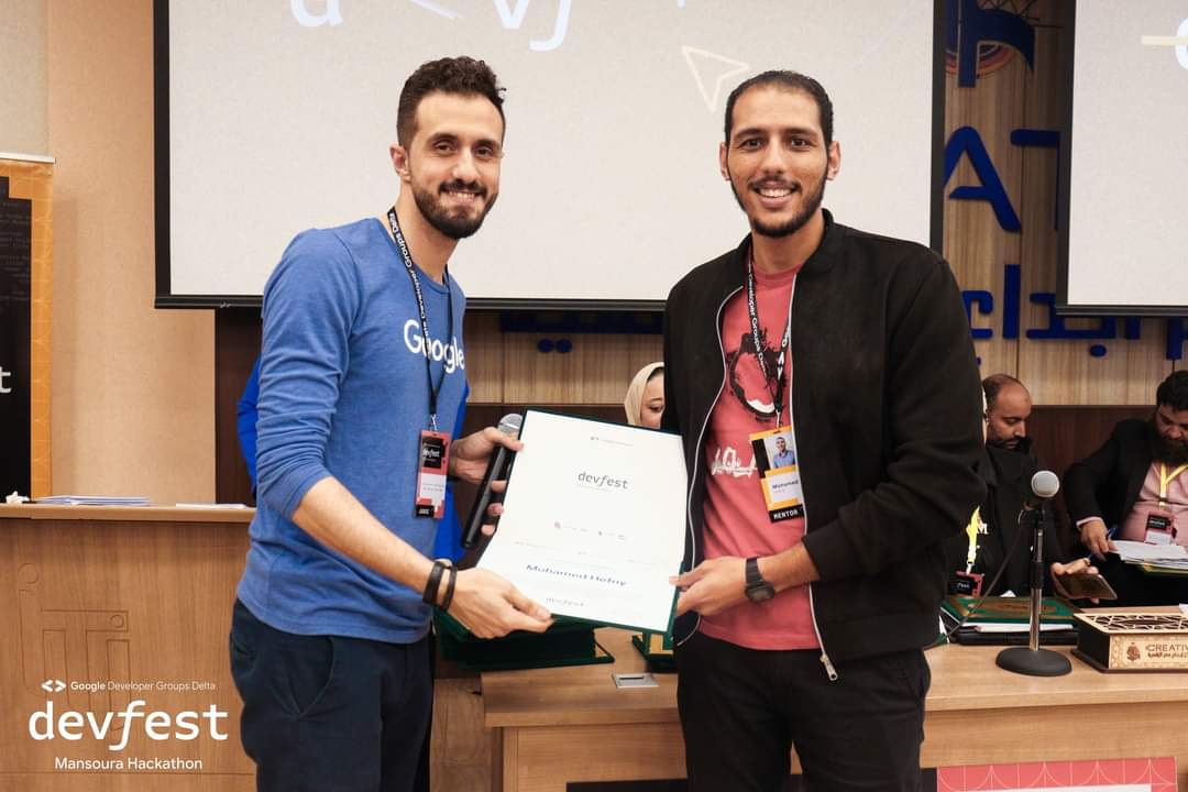 GDG_Delta's tweet photo. Celebrating our judges and Mentors β€π₯
#TechInnovation #DevFestMansouraHackathon2023 #DevFest2023 #DevFestMansoura2023 #DevFestNewStyle #NewStyleMansoura23 #GDGDelta #WTMDelta #freepalestine https://t.co/2VIH6kUZh3