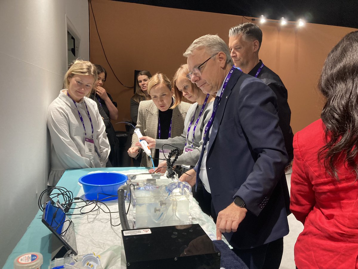 Lynne Hinterbuchner tweet media