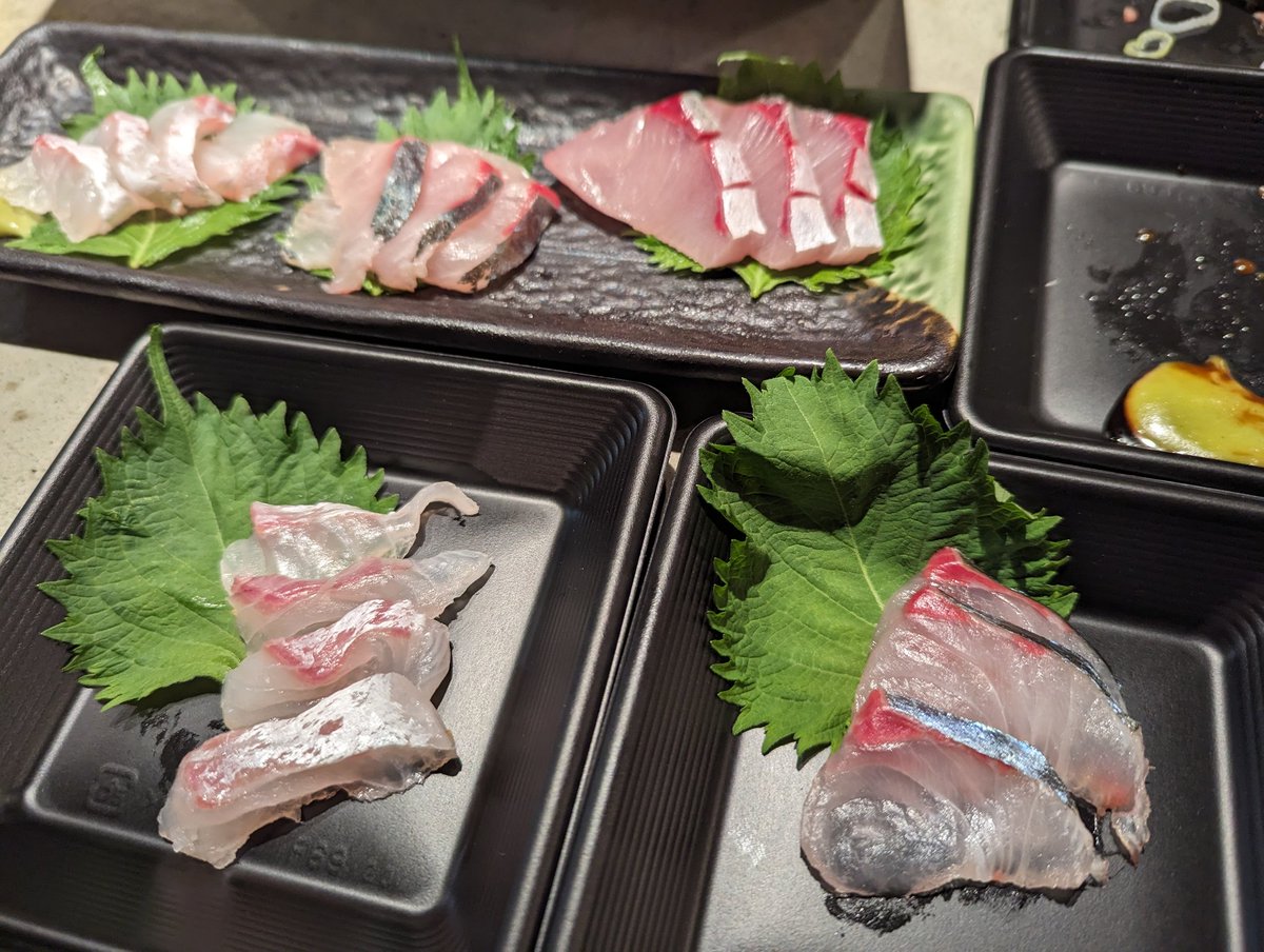 tomojii_burari's tweet photo. 💖😋 久々の海鮮居酒屋 🥰
食べ放で腹いっぱい😋
ひいろさんみたいに待てないか��食後の画🤣
拝借した皿も載っけちゃうぅ〜😜
#ナチュラリア札幌 #PLINE #Natural9 https://t.co/mO2544u7d5