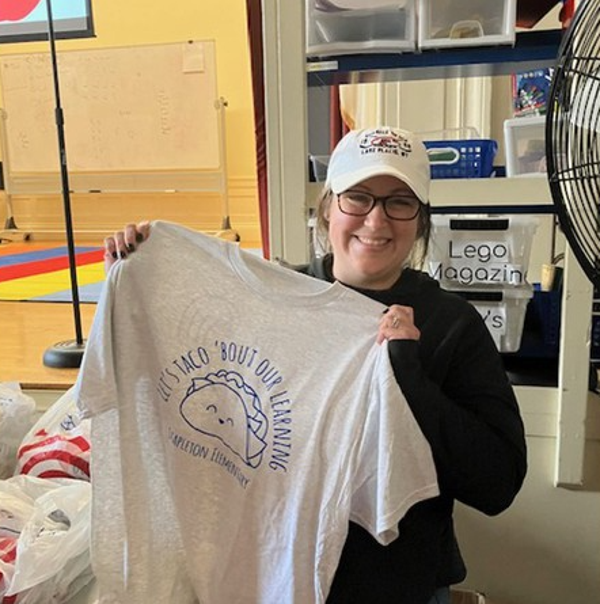framinghamps's tweet image. Stapleton Staff received new t-shirts thanks to the Spagnuolo family&apos;s generous donation! The donated t-shirts to all Stapleton staff support our Stapleton School Goals and our mantra &quot;Let&apos;s Taco &apos;Bout Our Learning&quot;. #SaturdaySmiles #EmbracingDifferences #InspiringFutures