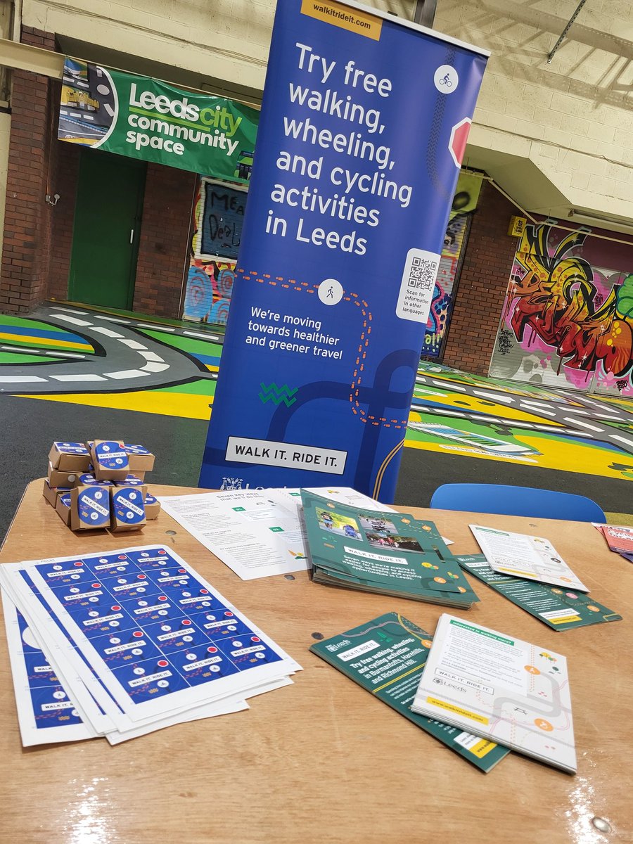 Emma_Dobson5's tweet image. @LeedsMarkets today promoting #walkitrideit and the opportunities available across Leeds.